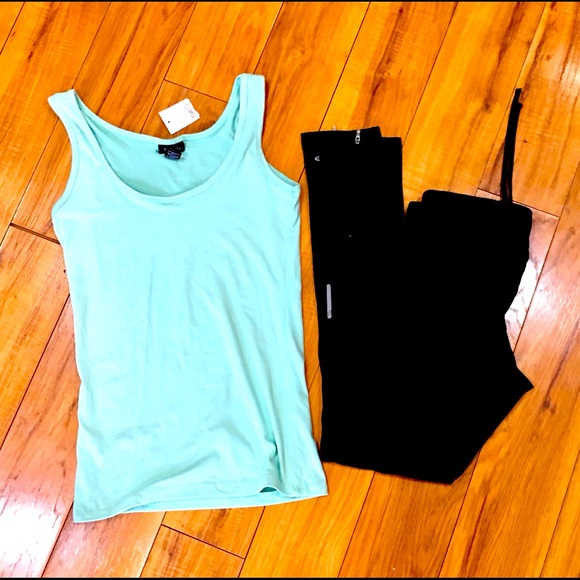Teal aqua tank top and black fitness compression leggings - activewear g… - Picture 5 of 5